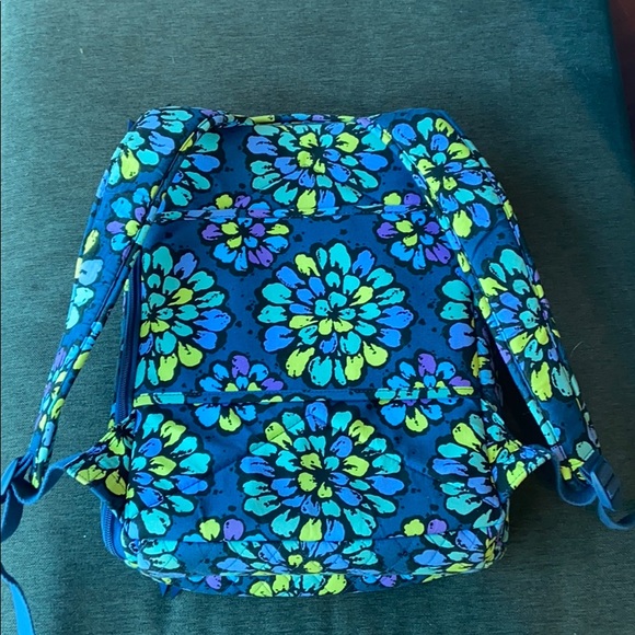 Vera Bradley backpack - Picture 3 of 5